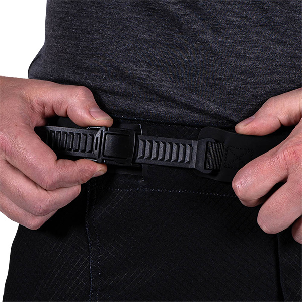 leatt_textile-trousers_adv-5-5-rally_stealth_detail2.jpg