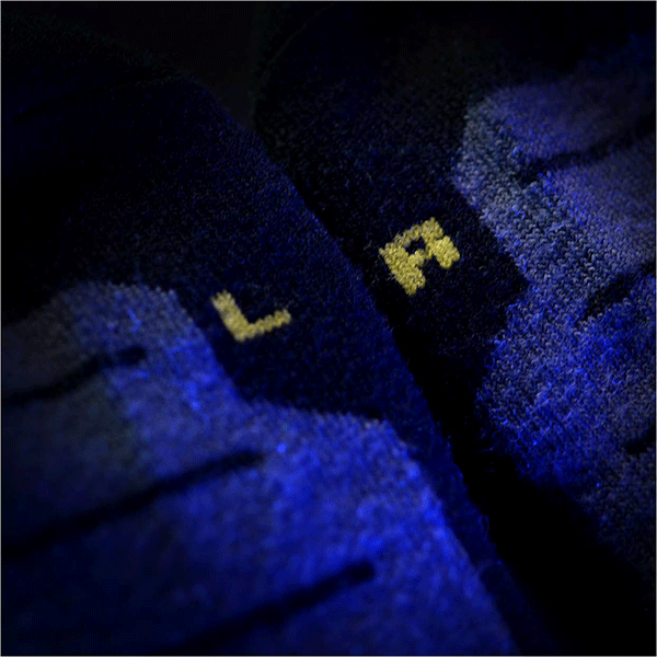 macna_base-layers_heated-socks_detail1.gif