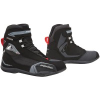 Forma Viper Boots - Black