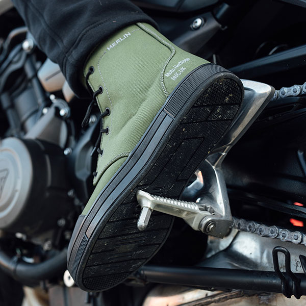 merlin_boots_textile_knots-d3o-canvas_olive_lifestyle3.jpg