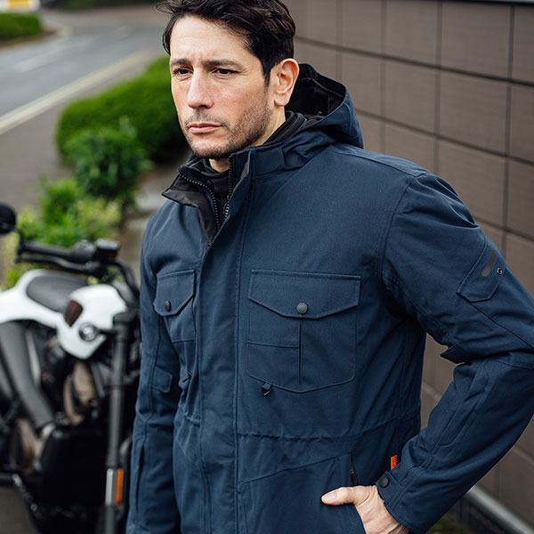 merlin_jacket-textile_jagger_navy_lifestyle2.jpg