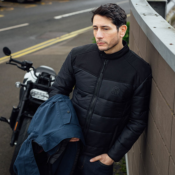 merlin_jacket-textile_jagger_navy_lifestyle5.jpg