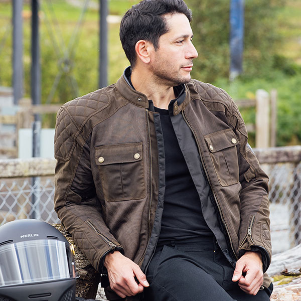 merlin_jacket_textile_shenstone-ii-cotec-air_olive_lifestyle1.jpg