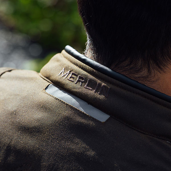 merlin_jacket_textile_shenstone-ii-cotec-air_olive_lifestyle7.jpg