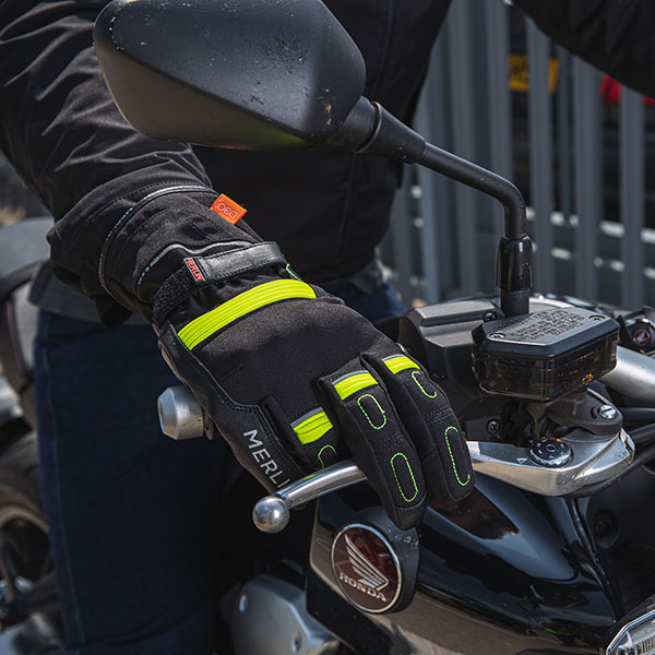 merlin_leather-textile-gloves_tess-2_black-yellow_lifestyle-4.jpg