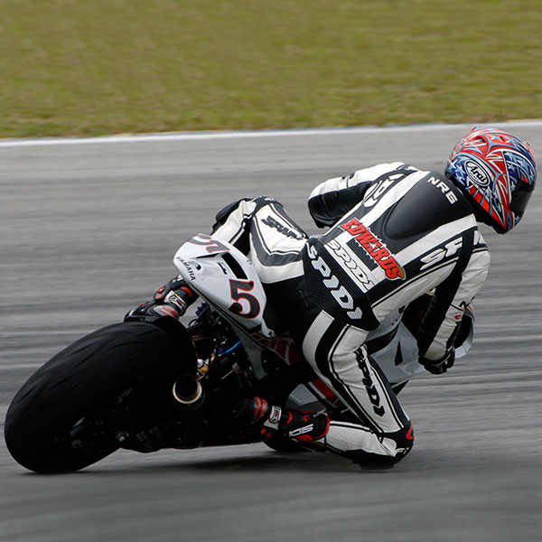 michelin_tyre_pilot-power-2ct_detail1.jpg