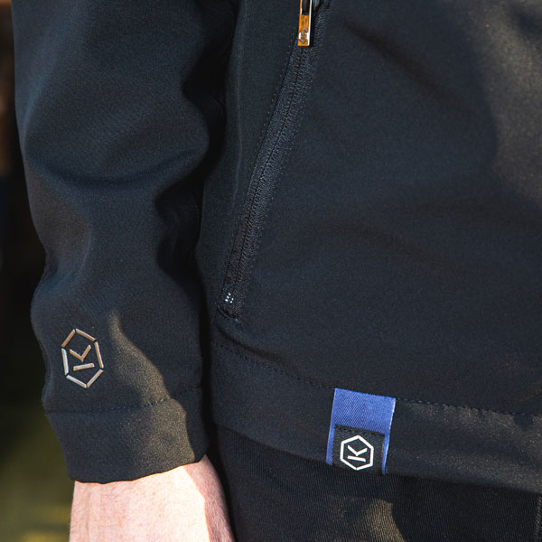 mid-layers-coldkillers-blue-collection-mens-sport-top-lifestyle6.jpg
