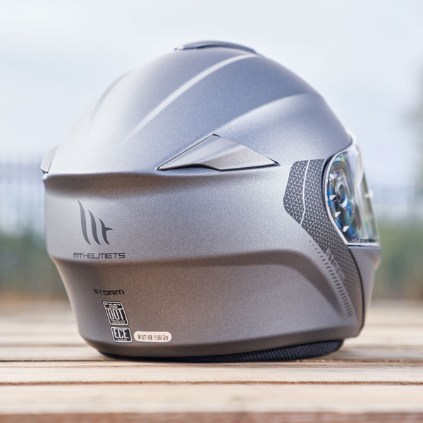 mt_helmets_storm-sv_matt-titanium_lifestyle2.jpg
