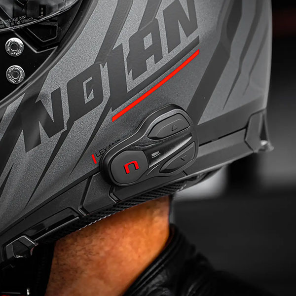 nolan_motorcycle-intercom_n-com-b902-r-series-bluetooth-intercom-kit_single_lifestyle1.jpg
