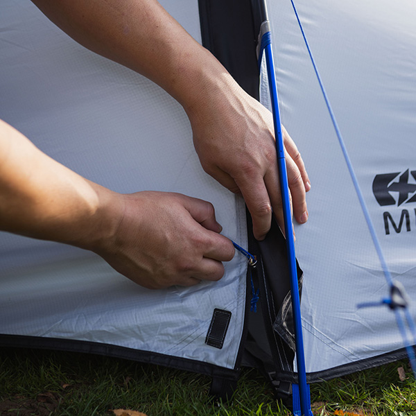 oxford_accessories_micro-tent_lifestyle2.jpg