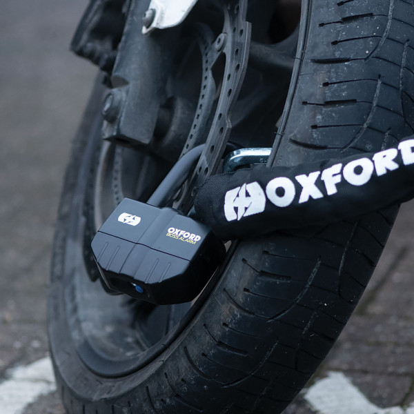 oxford_boss_alarm_and_chain_detail1.jpg