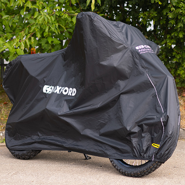 oxford_covers_aquatex-pro_lifestyle1.jpg
