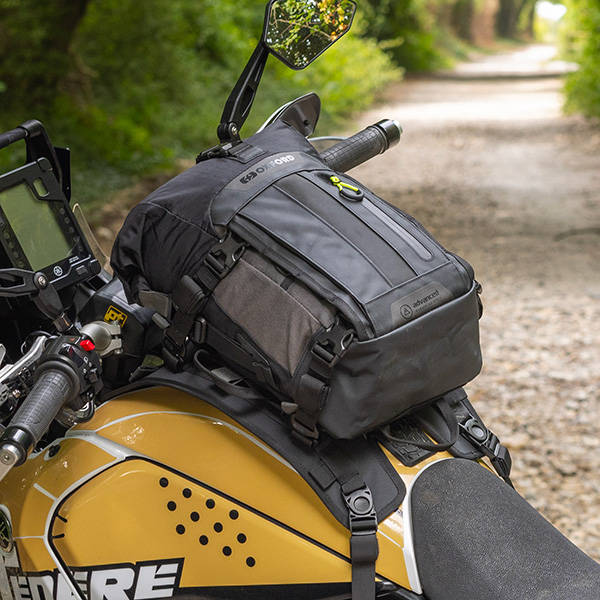 oxford_luggage_atlas-tank-harness_lifestyle1.jpg