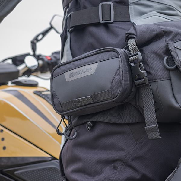 oxford_luggage_atlas_belt-pack_lifestyle2.jpg