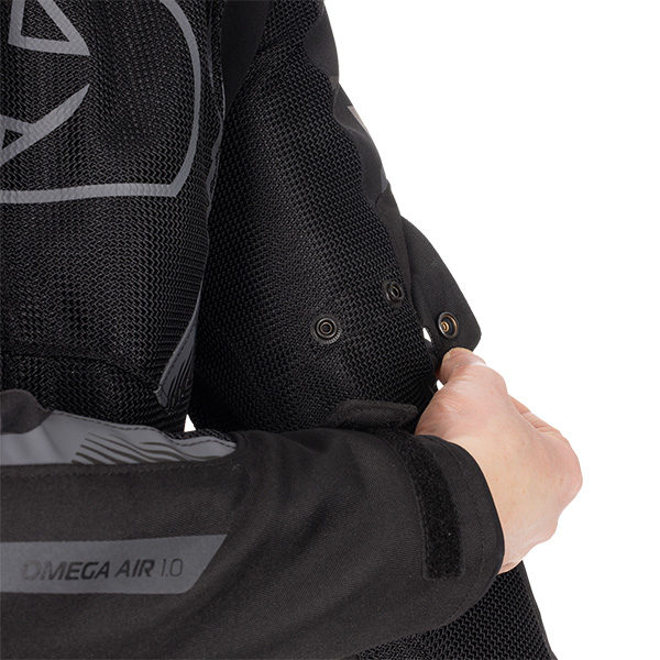 oxford_textile_jacket_omega-1.0_air_black-camo_detail4.jpg