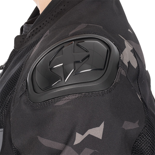 oxford_textile_jacket_omega-1.0_air_black-camo_detail7.jpg