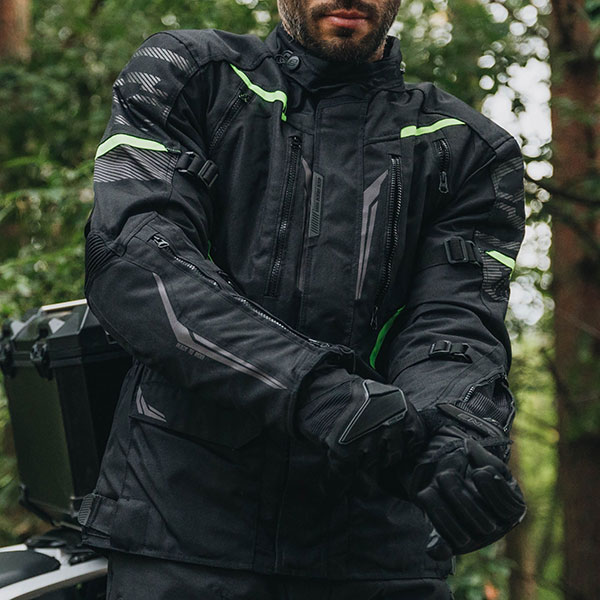ozone_touring-tour-iii-textile-jacket_black-fluo-yellow_lifestyle1.jpg