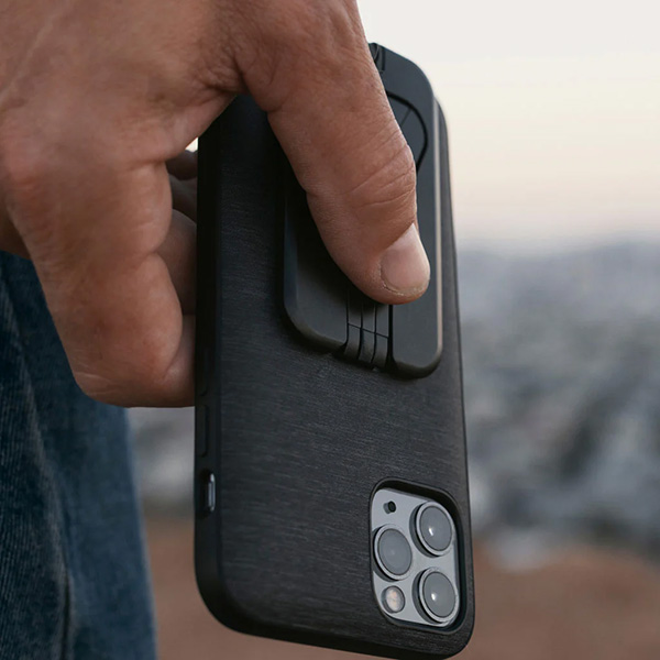 peak-design_mobile-tripod_lifestyle2.jpg