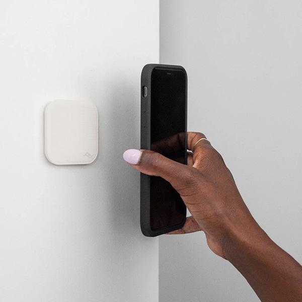 peak-design_wall-mount_detail2.jpg