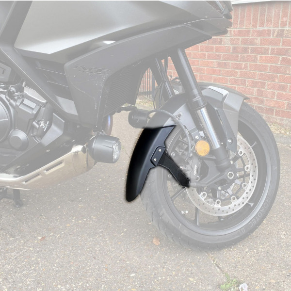 pyramid_extenda_fenda_matte_black_honda_nt1100_detail3.jpg