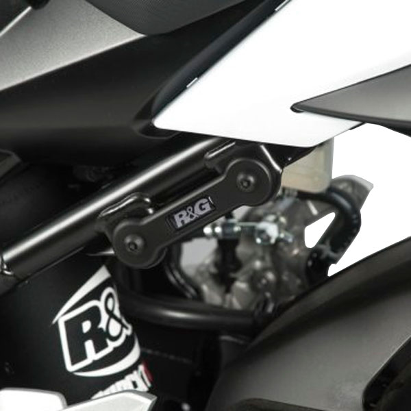r-and-g-racing_rear-footrest-blanking-plate_suzuki_gsr750_11-15.jpg