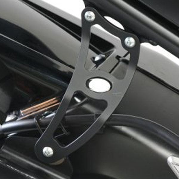 r-and-g_exhaust-hanger_fz1fazer_06-12.jpg