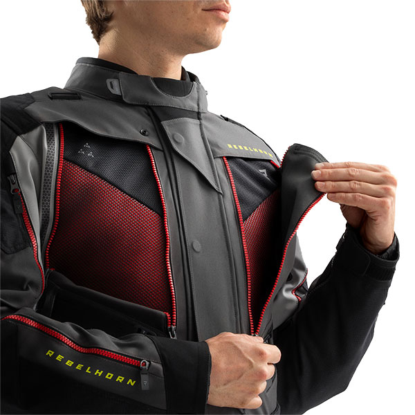 rebelhorn_jacket_textile_hardy-3-0_anthractite-grey-red_detail2.jpg