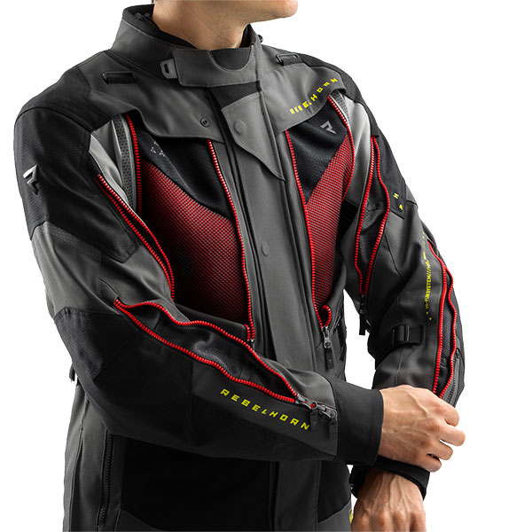 rebelhorn_jacket_textile_hardy-3-0_anthractite-grey-red_detail3.jpg