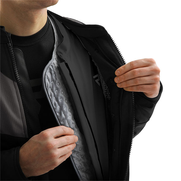 rebelhorn_jacket_textile_hiflow-v_black-grey-red_detail9.jpg