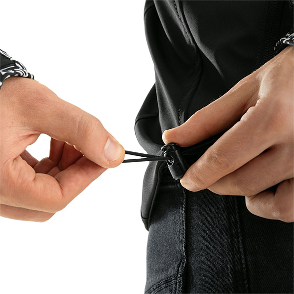 rebelhorn_jacket_textile_slash_spider-black-white_detail12.jpg
