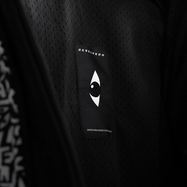 rebelhorn_jacket_textile_slash_spider-black-white_detail9.jpg