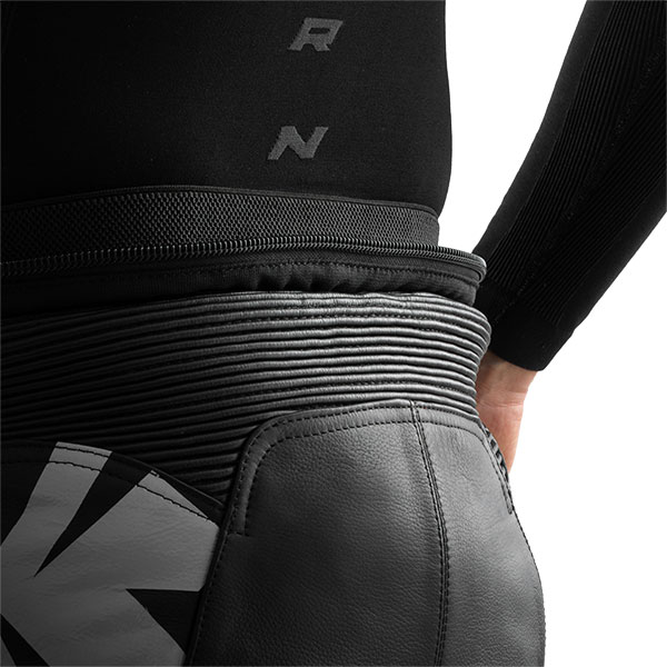 rebelhorn_trousers_leather_inferno_black-white-fluo-yellow_detail3.jpg