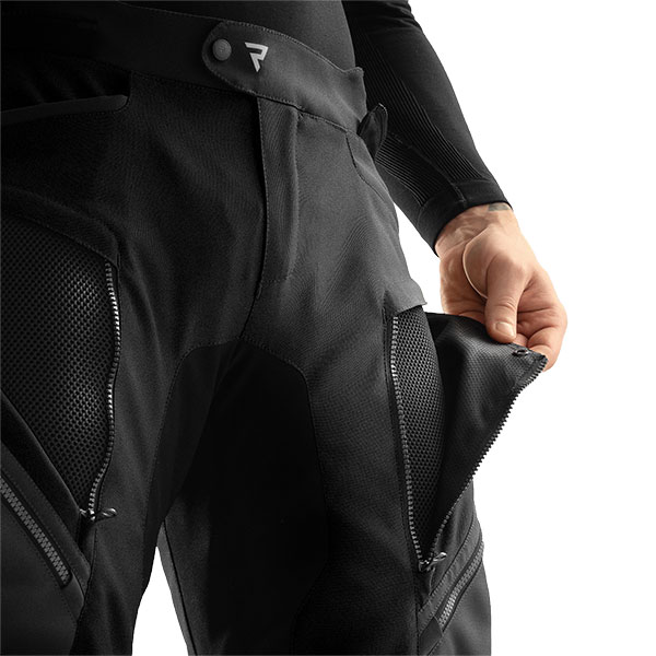 rebelhorn_trousers_textile_hardy-3-0_black_detail2.jpg
