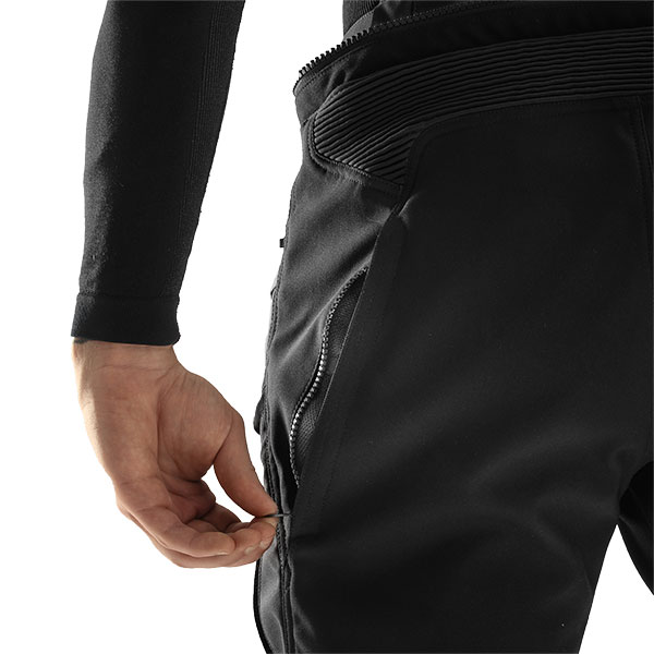 rebelhorn_trousers_textile_hardy-3-0_black_detail4.jpg