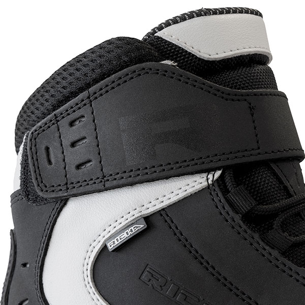 richa_boots_slick-waterproof_black-white_detail3.jpg