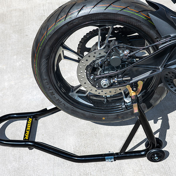 riderr_paddock-stands_pro-paddock-stand_lifestyle1.jpg