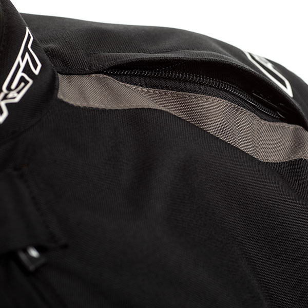 rst-axis-ce-textile-jacket-black-grey-white_detail2.jpg