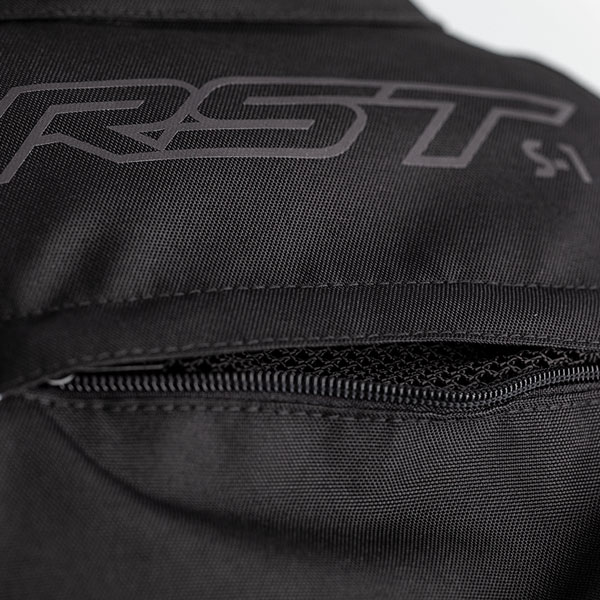 rst_jacket_textile_s-1_black-black-white_detail2.jpg