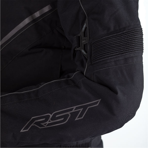 rst_jacket_textile_sabre_black_detail4.jpg