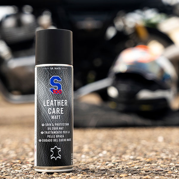 s100_cleaners_leather-care-matt_300ml_detail2.jpg