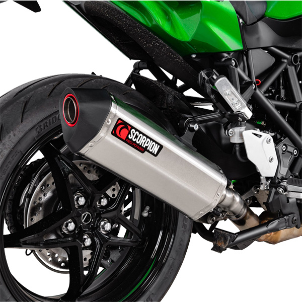 scorpion-exhausts_serket-parallel-slip-on_kawasaki-ninja-h2_sx_22-24_brushed_stainless_steel_detail1.jpg
