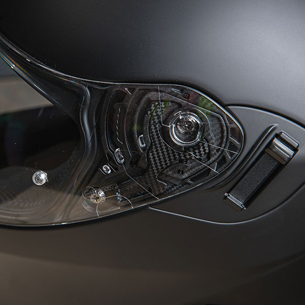 scorpion_helmet_exo-520-air-tech_matt-black_lifestyle-5.jpg