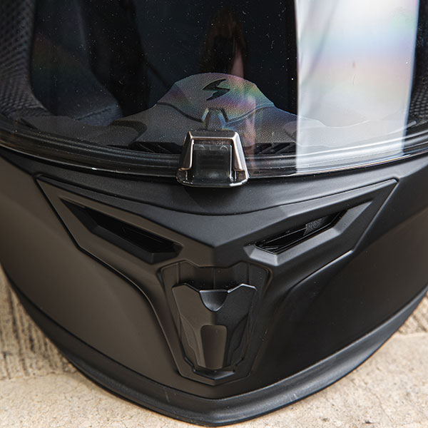 scorpion_helmet_exo-520-air-tech_matt-black_lifestyle-9.jpg