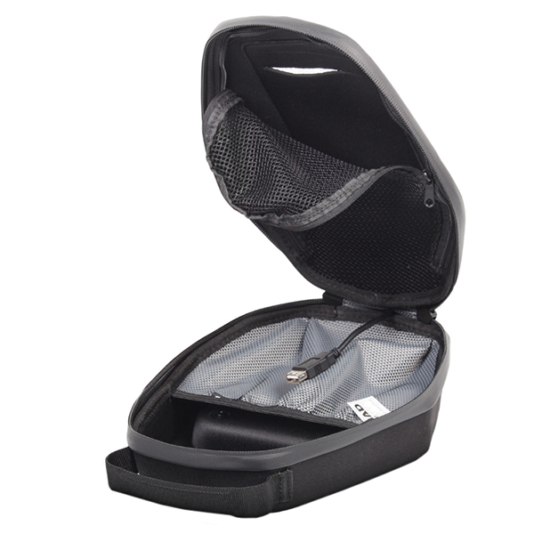 shad_soft-luggage_pin-tank-bag_e04p_detail1.jpg