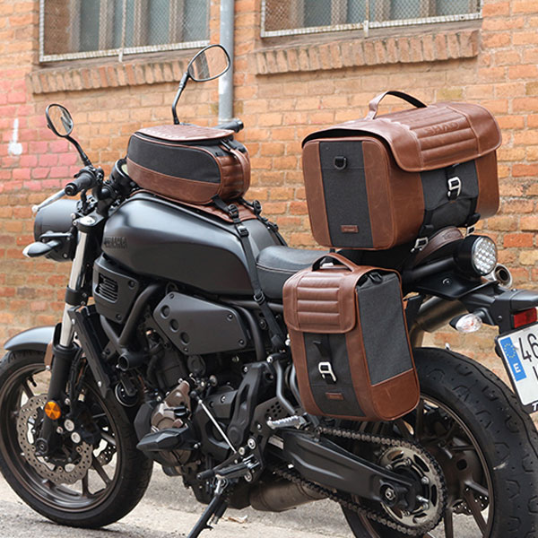 shad_soft-luggage_tail-bag_sr28_x0sr28_life2.jpg