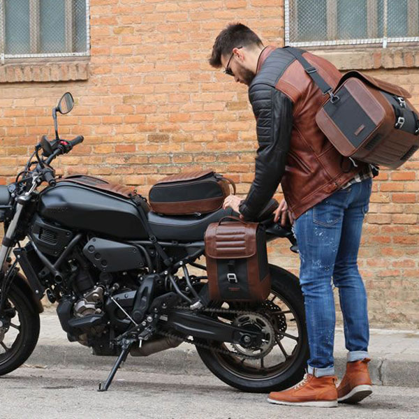 Cafe racer luggage shop