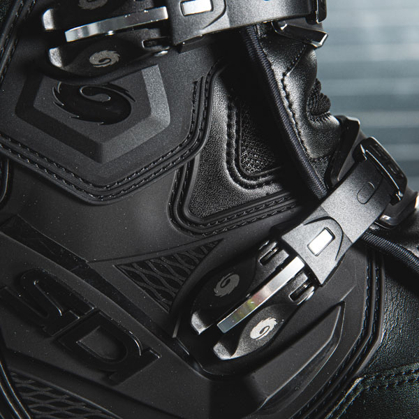 sidi_boots_mid-adventure-2_black_lifestyle5.jpg