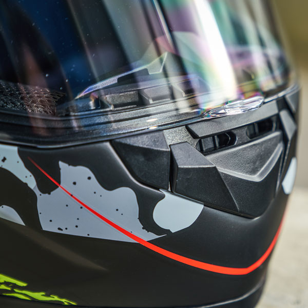 spada_helmet_raiden-ce_camo-yellow_lifestyle7.jpg