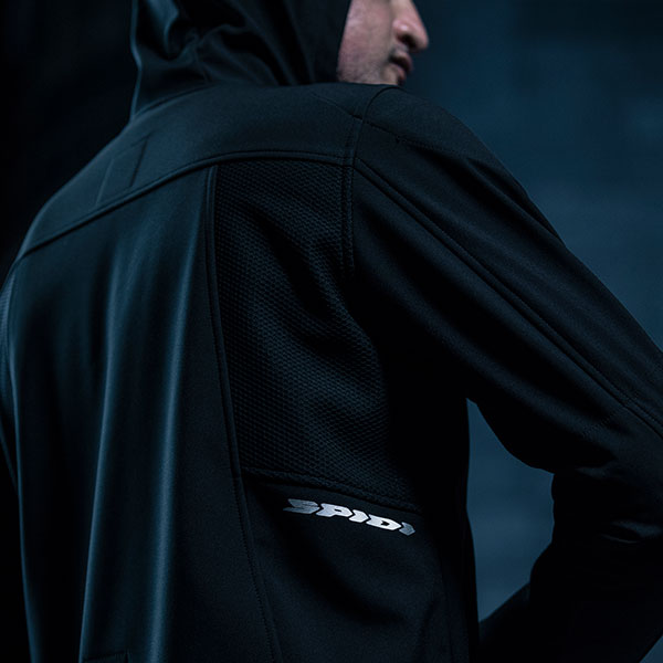 spidi_textile-jacket_hoodie-armour-evo-ce-jacket_black_lifestyle3.jpg