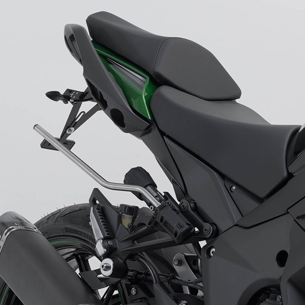 sw-motech_blaze-saddlebags_bc.hta.08.740.30500_detail3.jpg